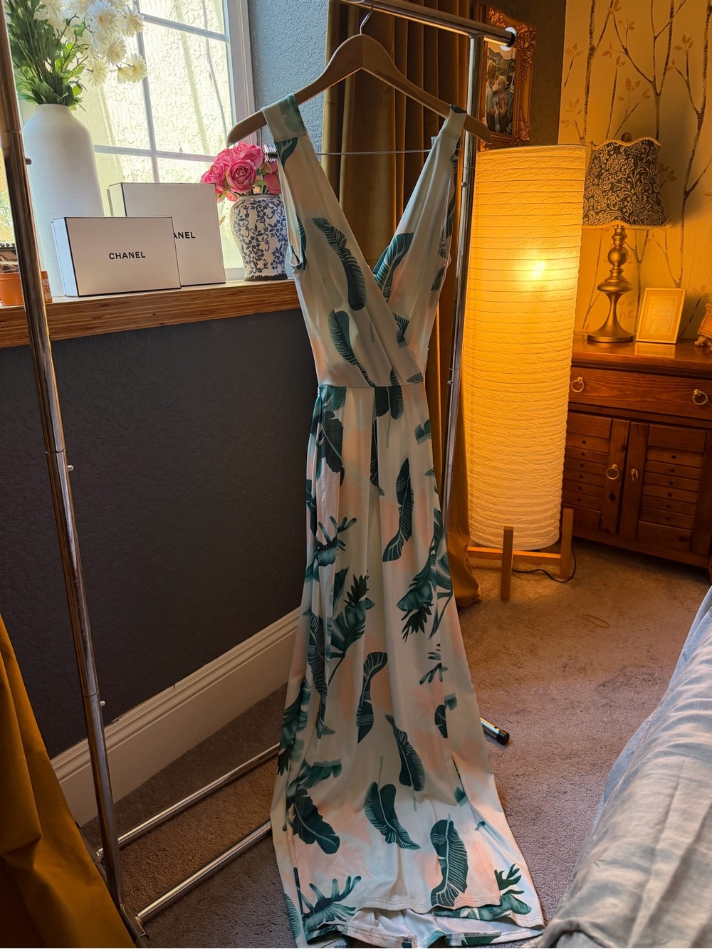 Trendy boutique White Maxi Dress with Green Leaf Print